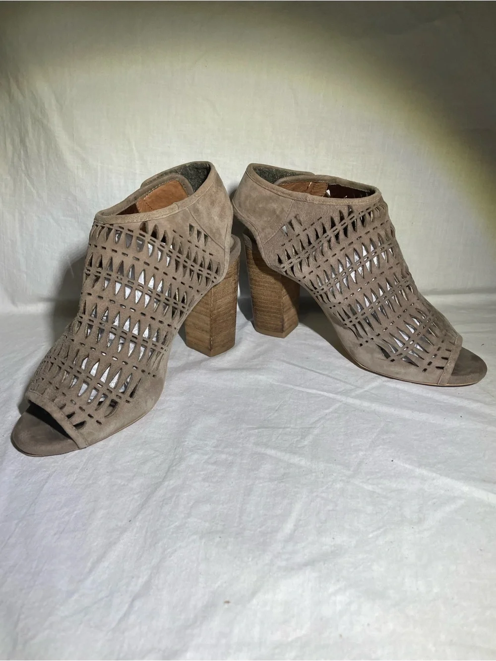 Jeffrey Campbell Quebec Taupe Suede Cutout Chunky Heel Sandal Booties 8